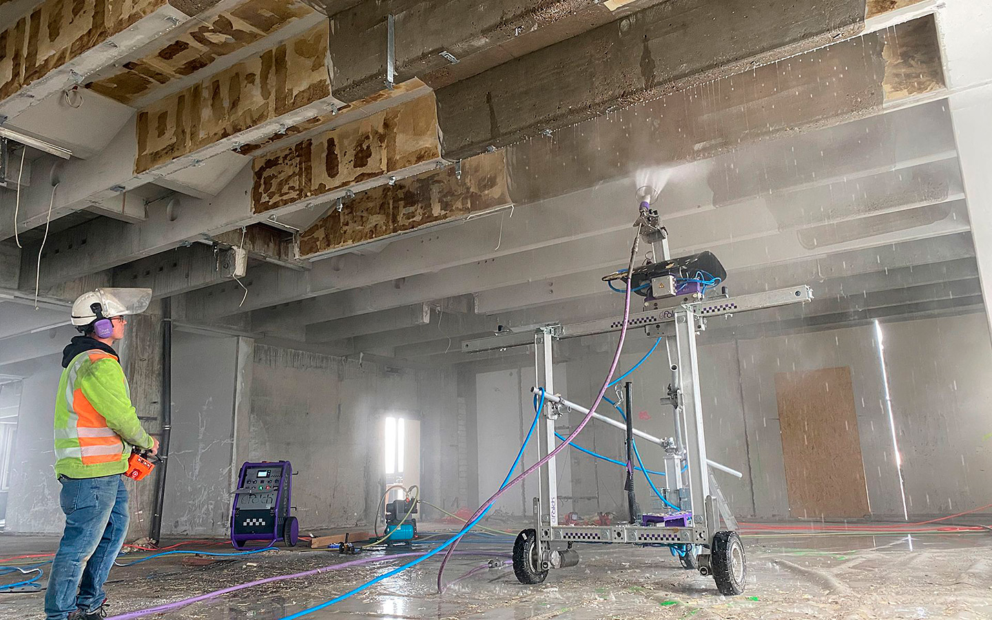 Décapage voiture avec l'eau