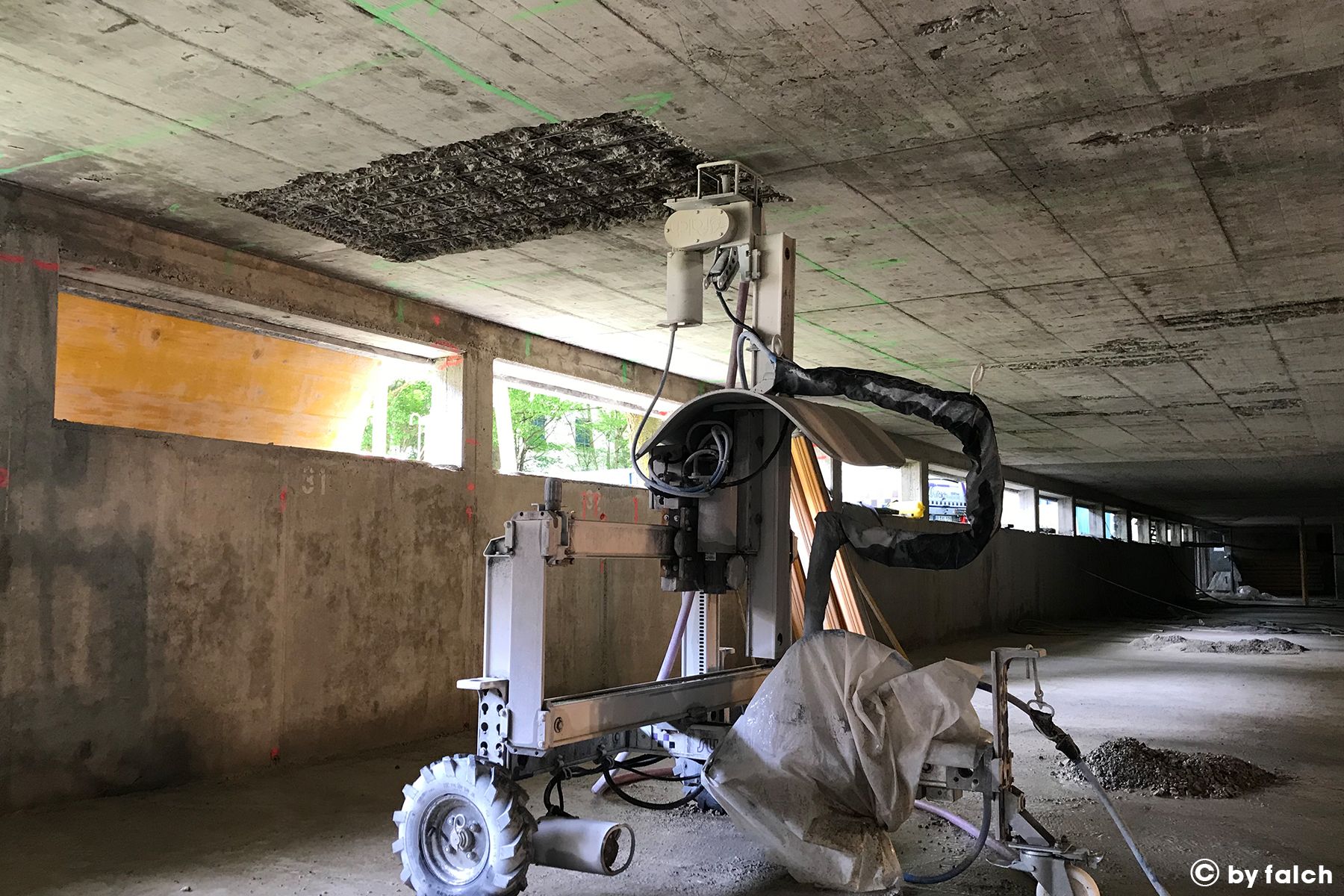 Hydrodémolition robotisée Robot Purge Beton Parking