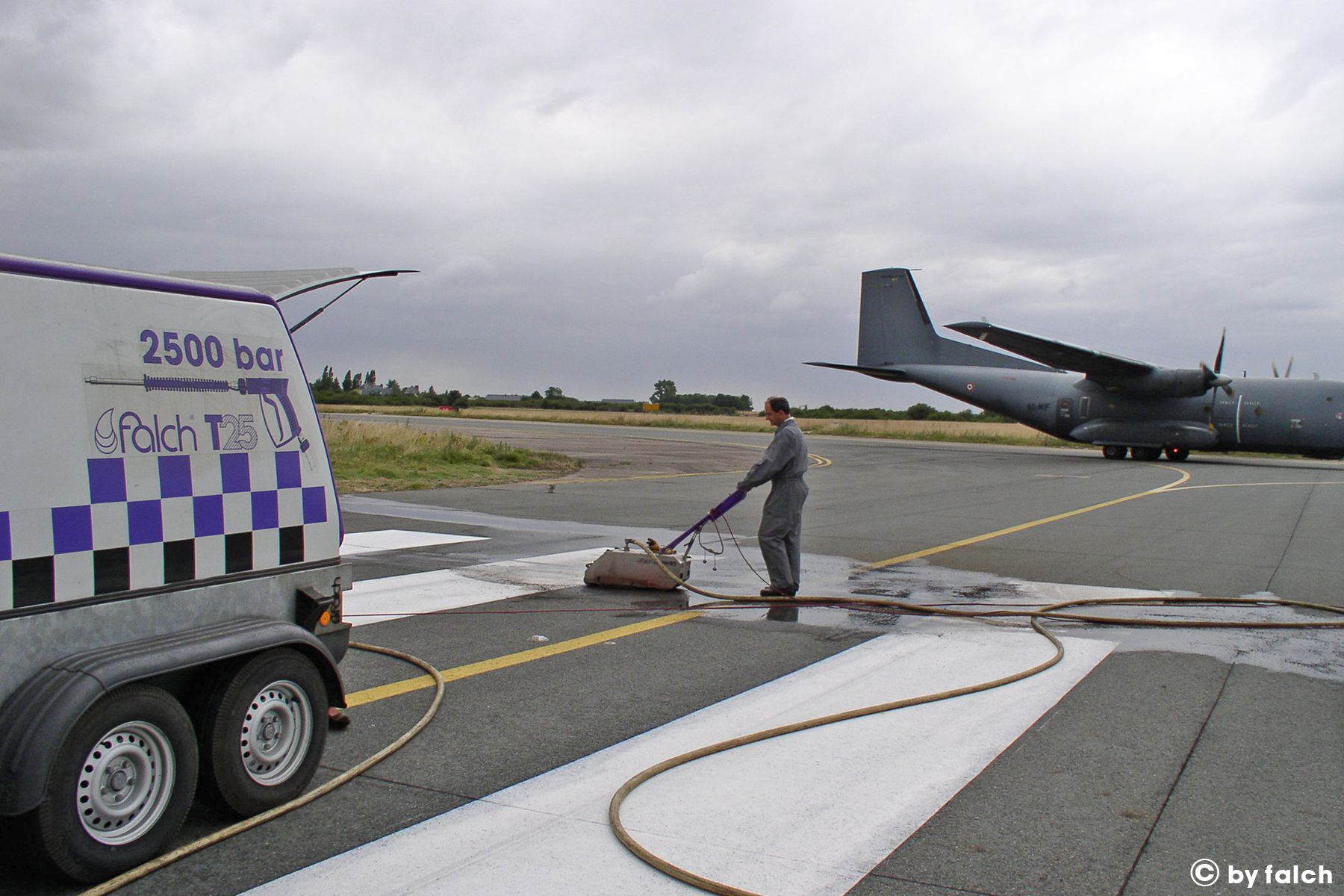 Hydrodécapage mécanisé hydrodecapage mecanise sols aéroport