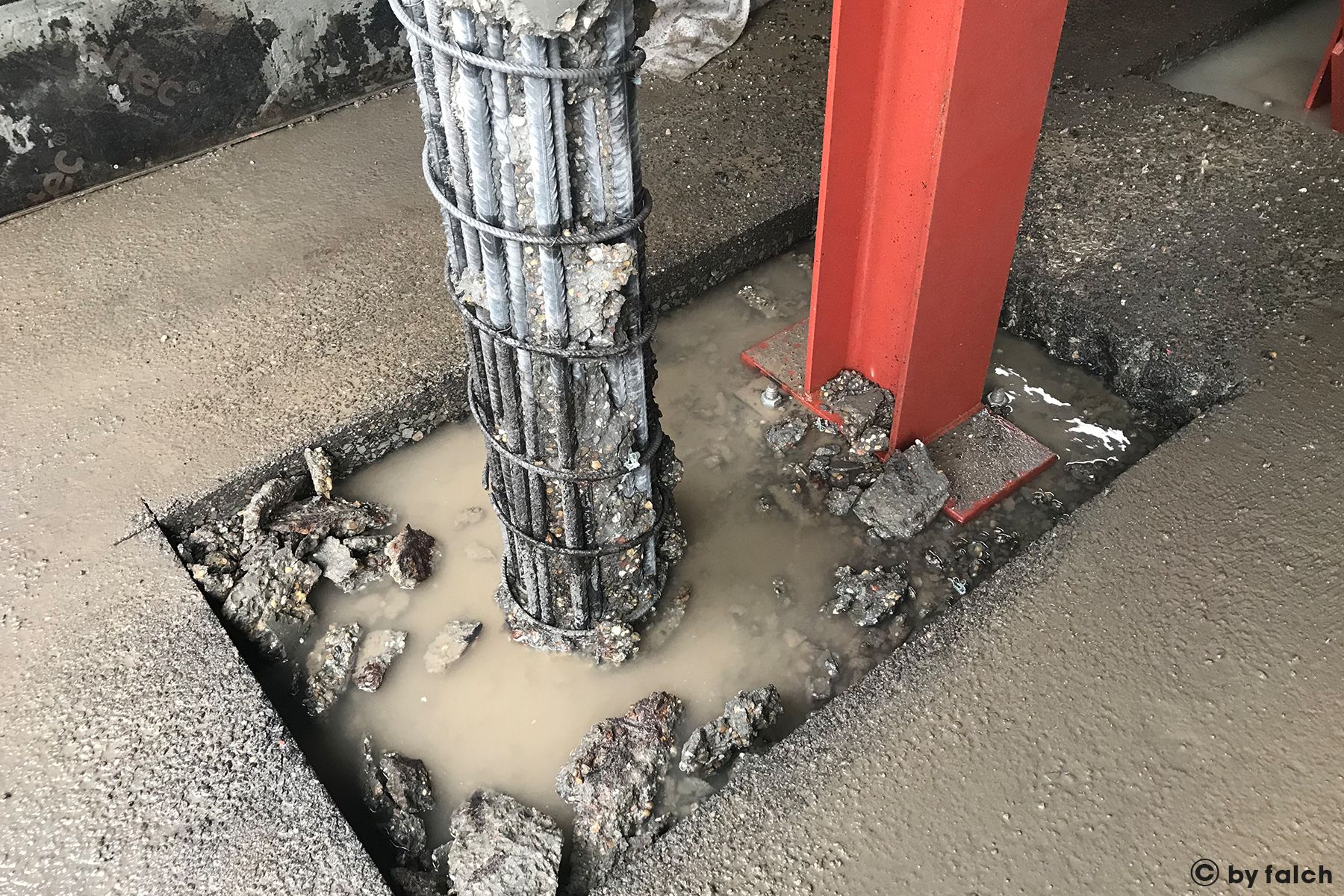 Hydrodémolition mécanisée hydrodemolition béton armatures